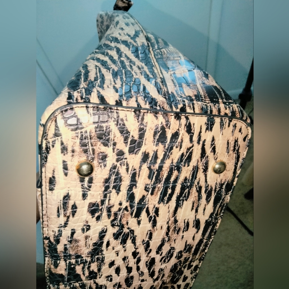 Cato Est. 1946 Mixed Animal Print Trapeze Design Shoulder Tote Bag - Picture 11 of 11